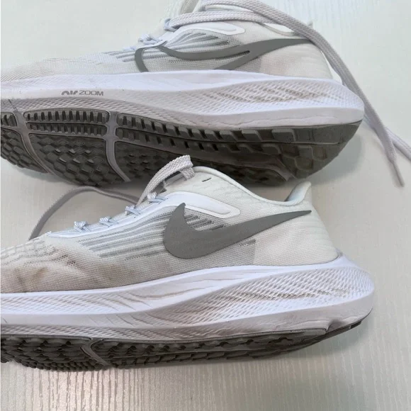 White and Gray Women’s Nike Air Zoom Pegasus Sneakers - Picture 3 of 12